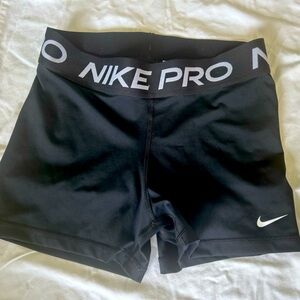 Women’s Nike Pro 3” Short - Size Medium